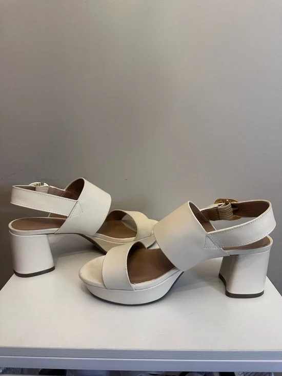 AEROSOLES Cream Block Heel Sandals - Picture 1 of 7